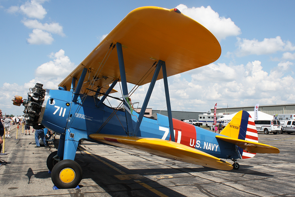 Full size: PRIVATE Boeing A75N Stearman N7835B at Willow Run Airport